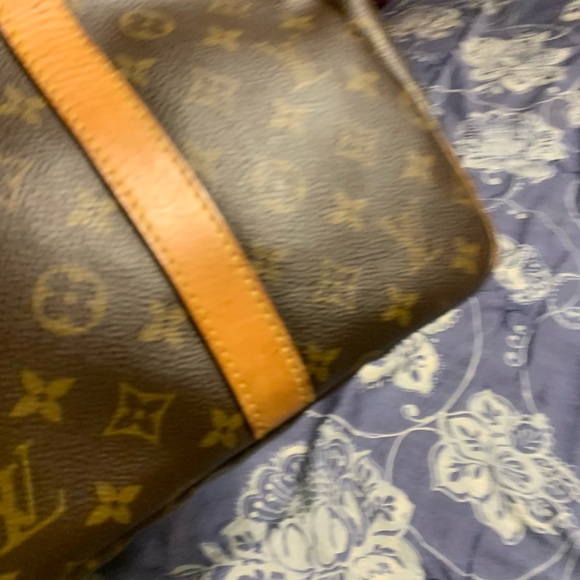 Authentic LV Keepall 55 bando w/o strap - Picture 11 of 15